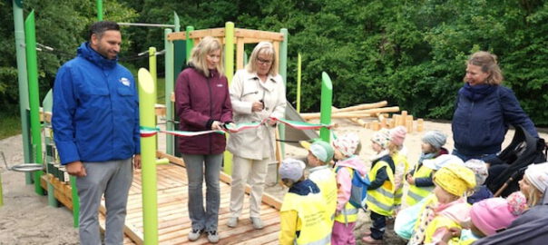 Freigabe Spielplatz Seerosenweg Foto_hkx Quelle stadt werder