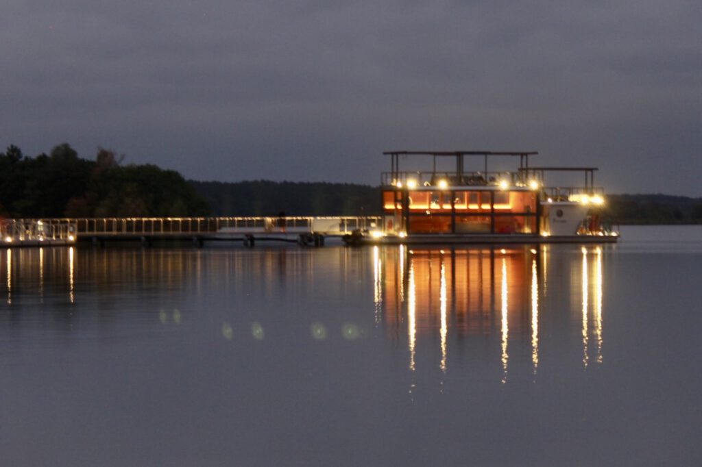 werder havel haveltherme saunaschiff oktober 2025 foto bernd reiher werderanderhavel.de
