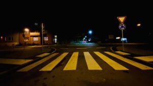 werder havel kreisel kesselgrund phöbener straße dunkel foto bernd reiher werderanderhavel.de