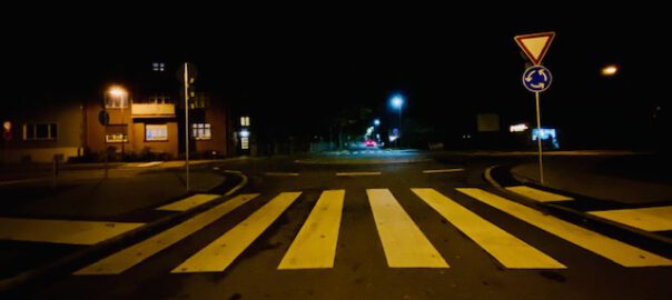 werder havel kreisel kesselgrund phöbener straße dunkel foto bernd reiher werderanderhavel.de