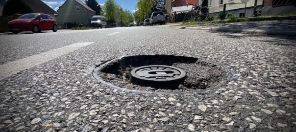 werder havel schlagloch eisenbahnstrasse foto berndreiher werderanderhavel.de