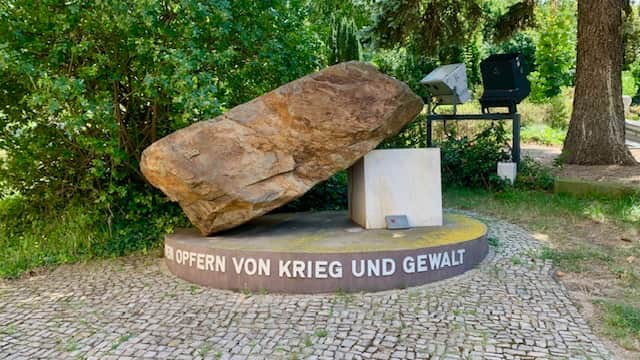 werder havel denkmal opfer krieg gewalt foto bernd reiher werderanderhavel.de
