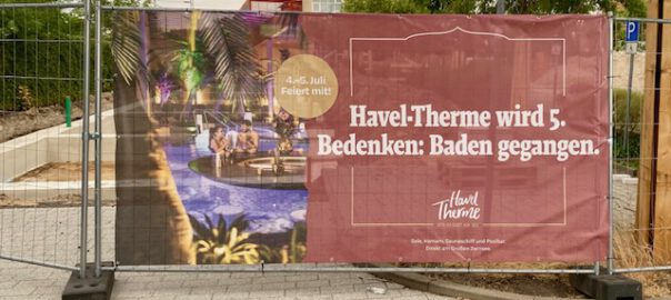 werder havel haveltherme banner bahnhof foto berndreiher werderanderhavel.de